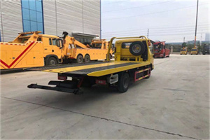 工农区非事故拖车